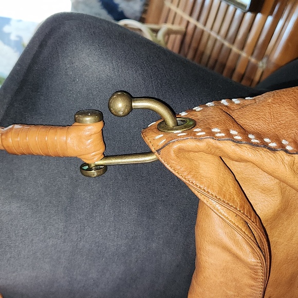 BCBG MAXAZRIA leather purse - Picture 3 of 11